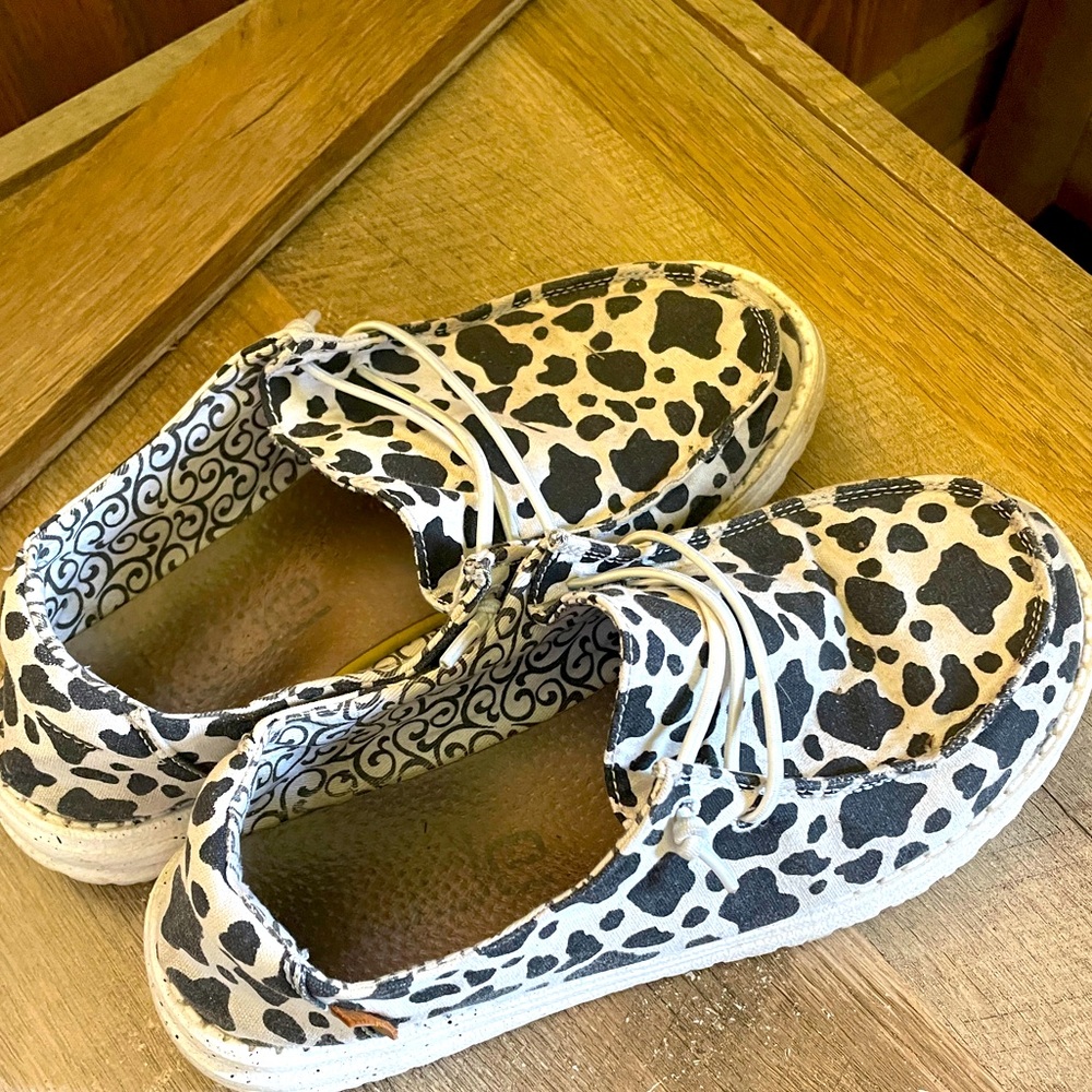 Sz 8 Heydudes